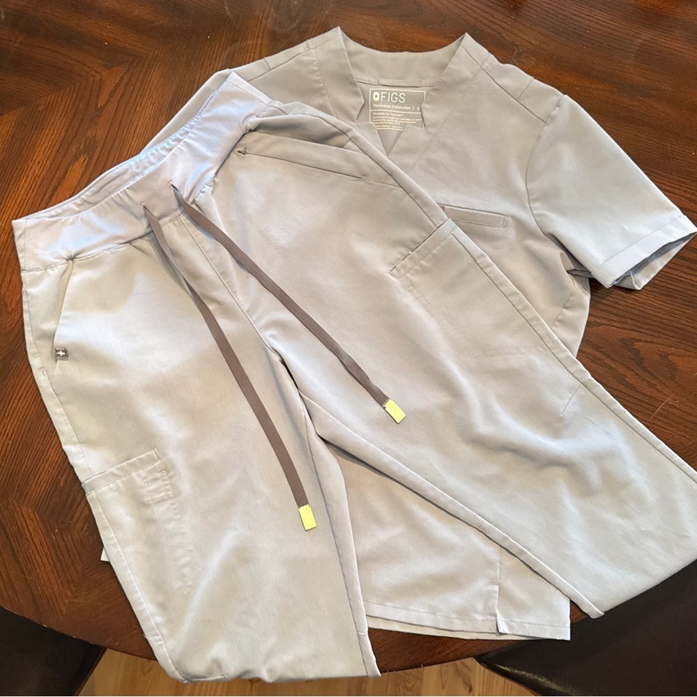 FIGS Scrubs